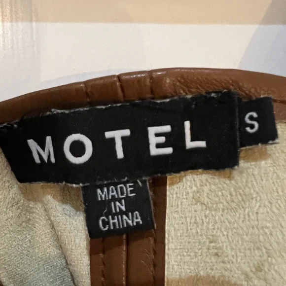 Motel - Picture 3 of 5